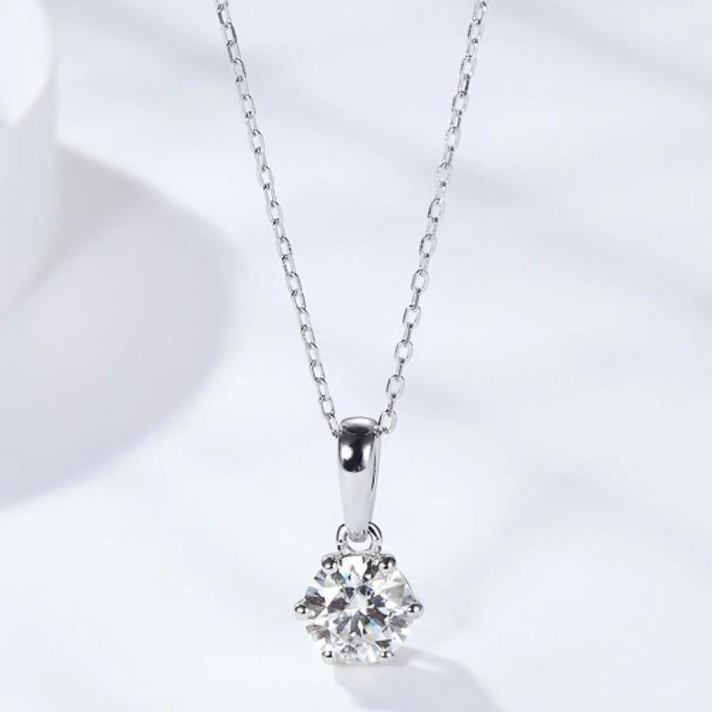 Starlight Radiance 1 Carat Moissanite Pendant in 925 Sterling Silver