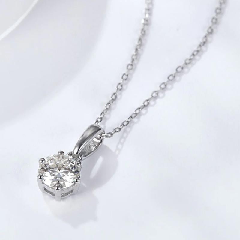 Starlight Radiance 1 Carat Moissanite Pendant in 925 Sterling Silver